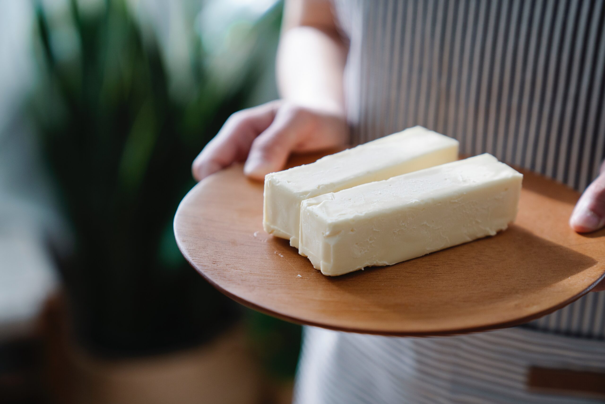 你確定，你了解奶油嗎？帶你認識不同型態與種類的奶油，適合使用於烘焙上的哪一道甜點裡！